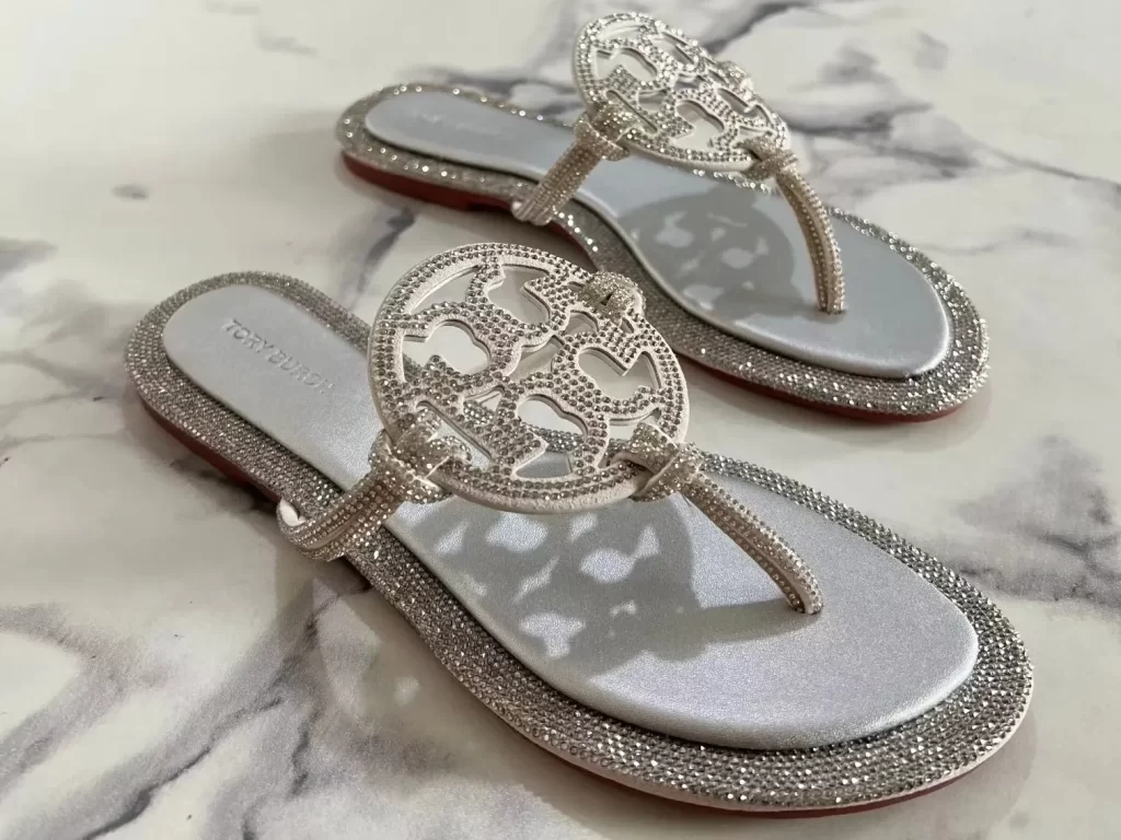 Silver-Reps-Tory-Burch-FlipFlop-1